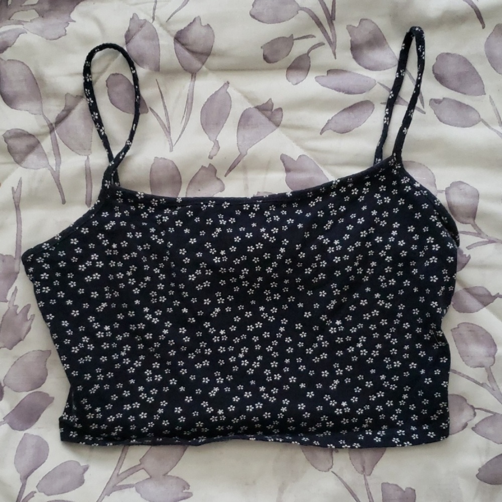 Flower Crop Top 🤍